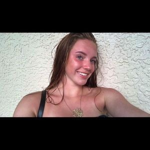 Meet your Posher, Quinn